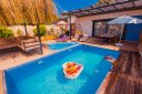 2812 Villa Sento thumb